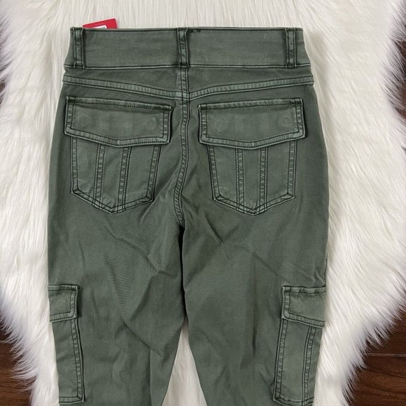 Spanx Size Small Petite SP Soft Sage Stretch Twill Ankle Cargo Pants - Picture 8 of 9